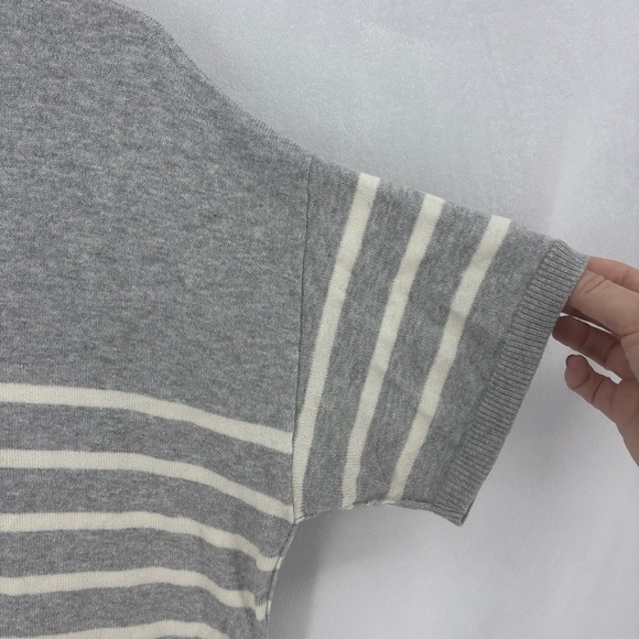 Eileen Fisher Women’s Small Gray White Stripes Crew Neck Organic Cotton Tee - Picture 6 of 9